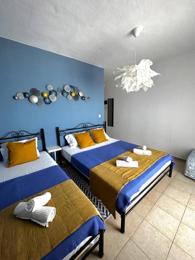 La Scala Family Apartments Nea Roda Bagian luar foto
